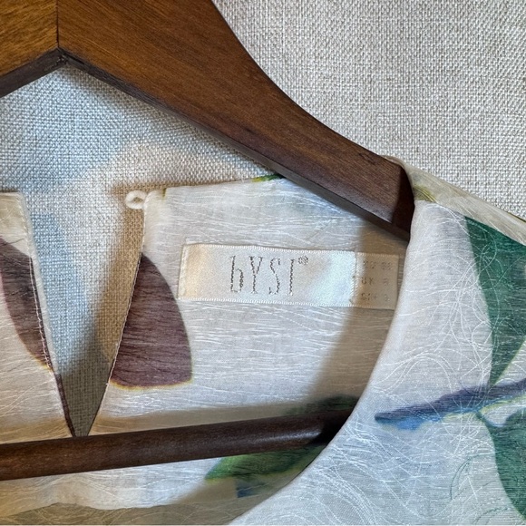 Bysi White Sheer Floral Blouse - Picture 5 of 15